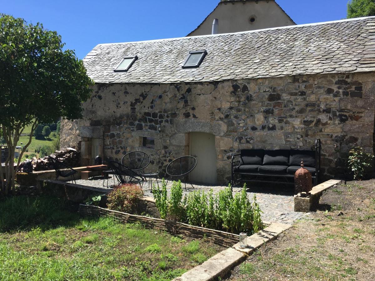 La Cure Grande Maison De Charme De 2 A 14 Personnes Saint-Urcize Exterior foto