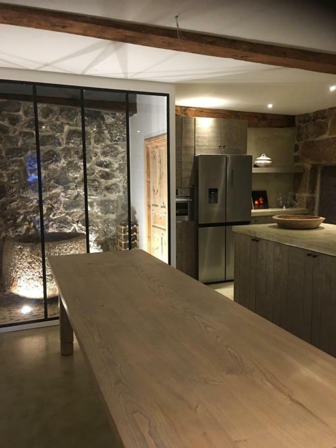 La Cure Grande Maison De Charme De 2 A 14 Personnes Saint-Urcize Exterior foto