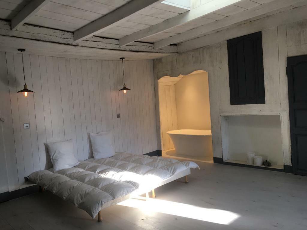 La Cure Grande Maison De Charme De 2 A 14 Personnes Saint-Urcize Exterior foto